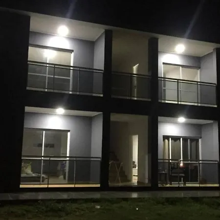 Departamento Confortable Puerto Iguazú Exterior foto